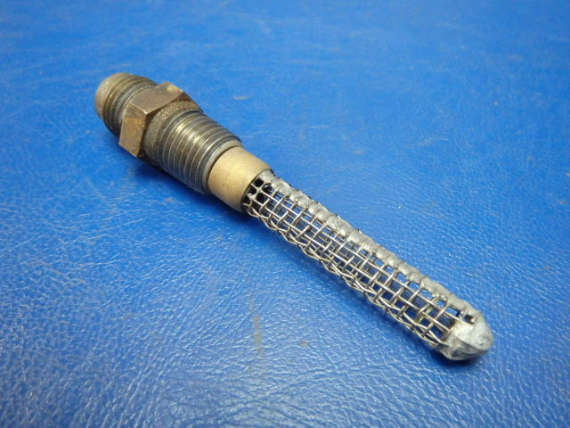 0422130 Cessna - Strainer-Fuel Tank(Finger)
