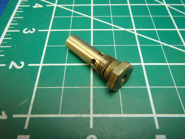 SA 187 Piper - Plug-Fuel Tank Drain