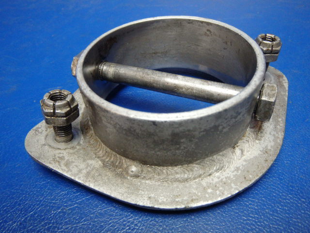 1743008-1 Cessna - Collar-Nose Gear Upper