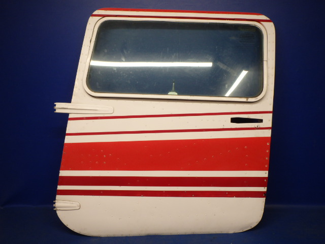 NPN Cessna - CABIN DOOR LH COMPLETE