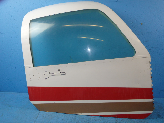 0891002-203 Cessna - DOOR ASSY-CABIN