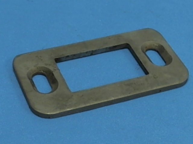 63293-02 Piper - PLATE - Striker baggage door