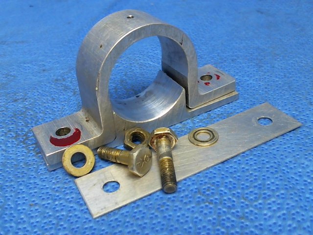 35402-00 Piper - CLAMP ASSEMBLY - Torque shaft support