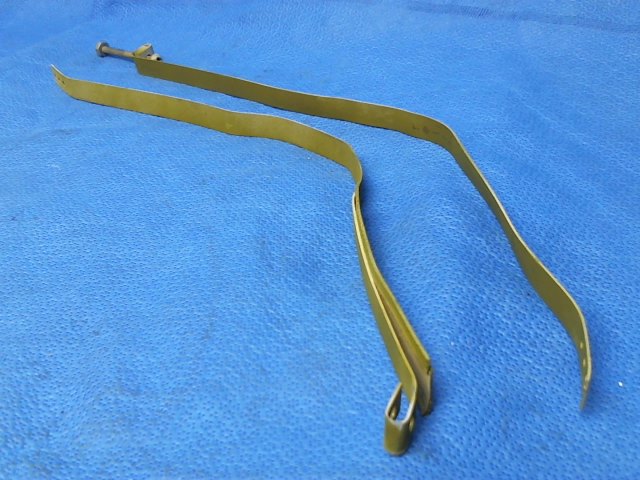 0426512 Cessna - STRAP - FUEL TANK OUTBOARD/ INBOARD ( 2 straps)
