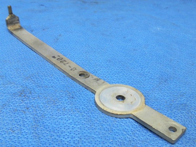 2-720 Champion 7ECA Citabria - CONTROL ARM