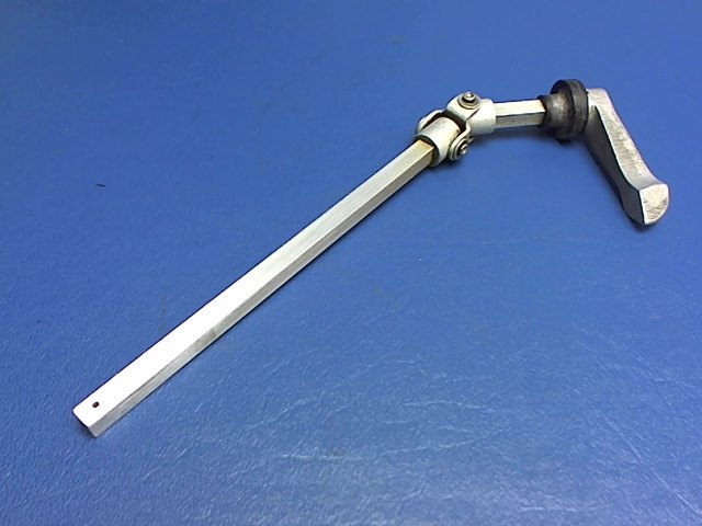 0511157-20 Cessna - HANDLE ASSY-FUEL SELECTOR VALVE