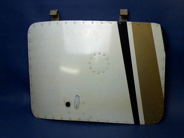0711101-22 Cessna - BAGGAGE DOOR ASSEMBLY