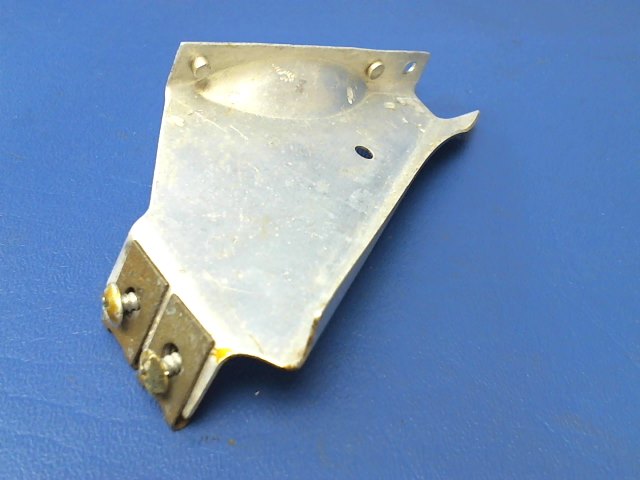 0713116-1 Cessna - BRACKET AFT-STABILIZER TRIM