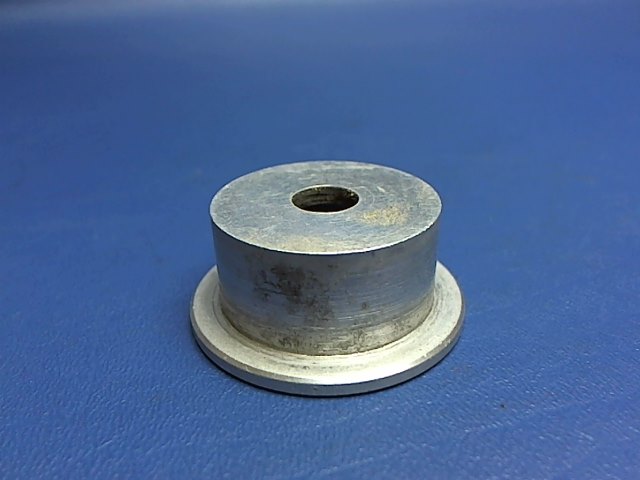 35158-02 Piper - PLUG - Axle