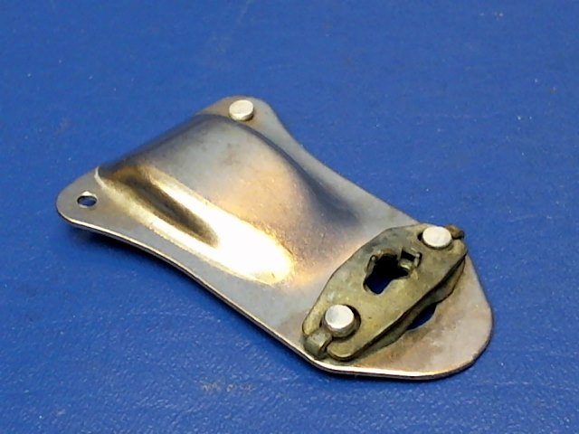 65889-00 Piper - CLIP - COWL FASTENER