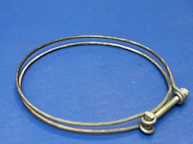 554 640 Piper - CLAMP (SAE TY A-4 5/8)