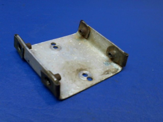 63515-00 Piper - BRACKET- Fin Antenna