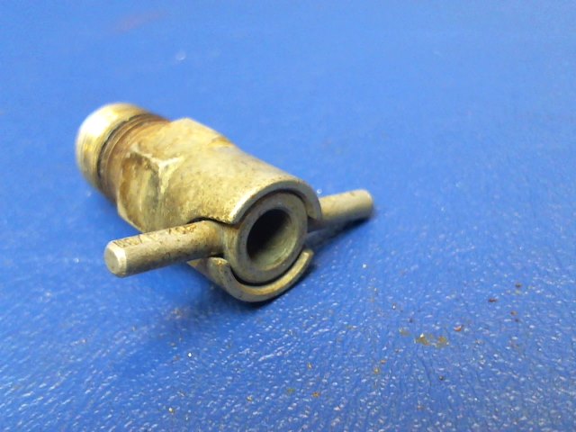 492 022 Piper - VALVE - Drain (CCA-1550)