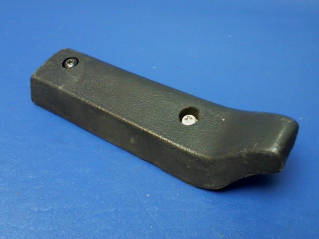 0513434-3 Cessna - PAD - SHIN GUARD-KNEEPAD RIGHT OF PARKING BRAKE
