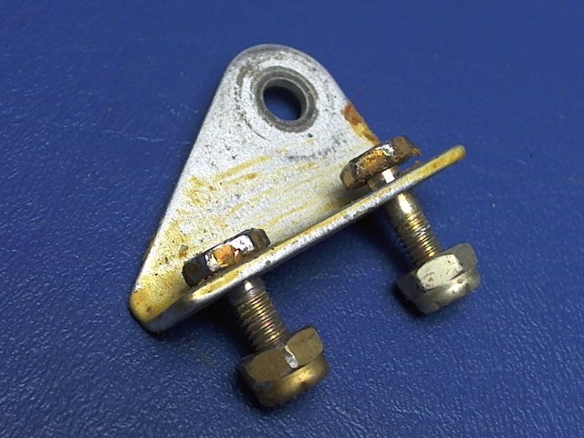 0510205-3 Cessna - BRACKET-SAFETY BELT ATTACHMENT LH OUTBD or RH INBD