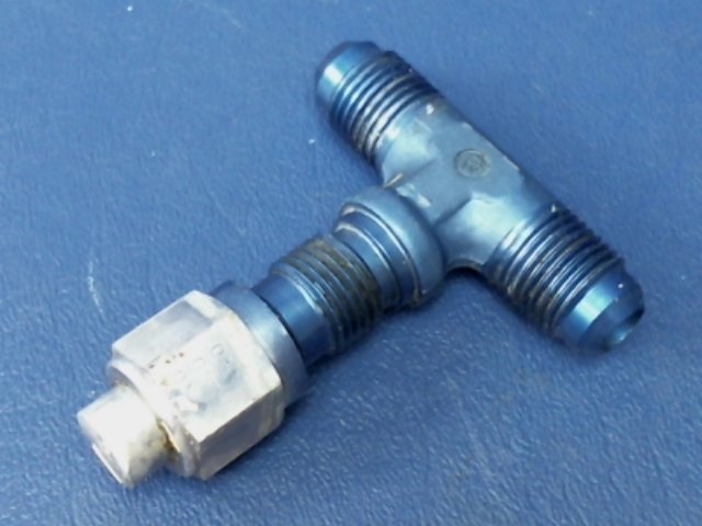AN834-6D Cessna - Tee Cap