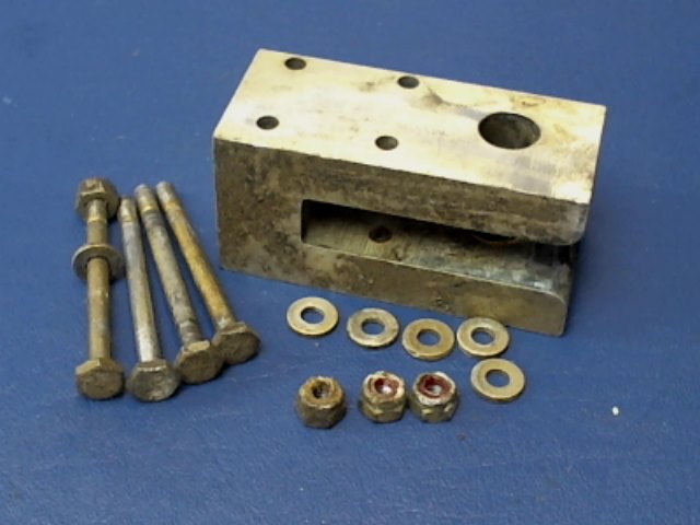 0411129 Cessna - BLOCK-FUSELAGE SPAR BEARING FWD