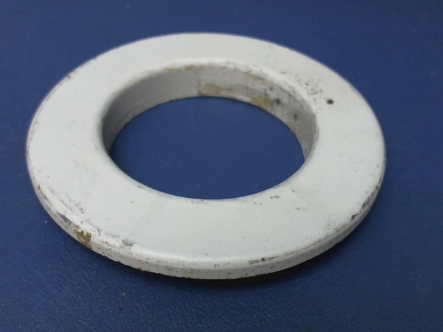 0415023-1 Cessna - ESCUTCHEON RH
