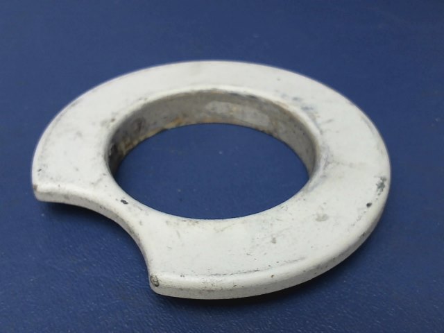 0415023-3 Cessna - ESCUTCHEON LH
