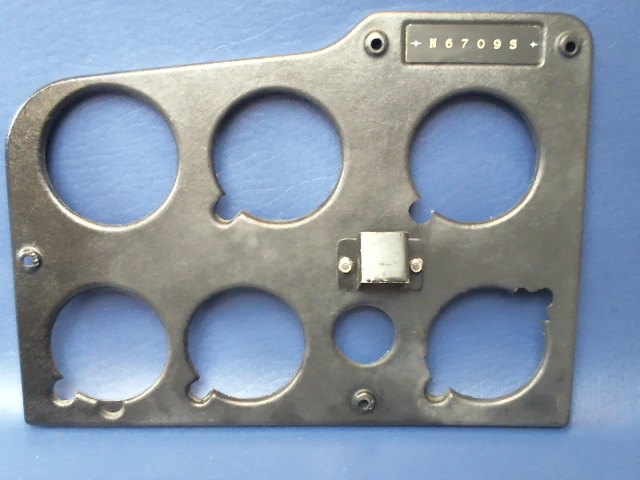 0413434-1 Cessna - COVER SHOCK PANEL