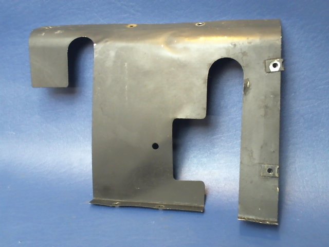 0411971-1 Cessna - SHIELD RUDDER BAR RH