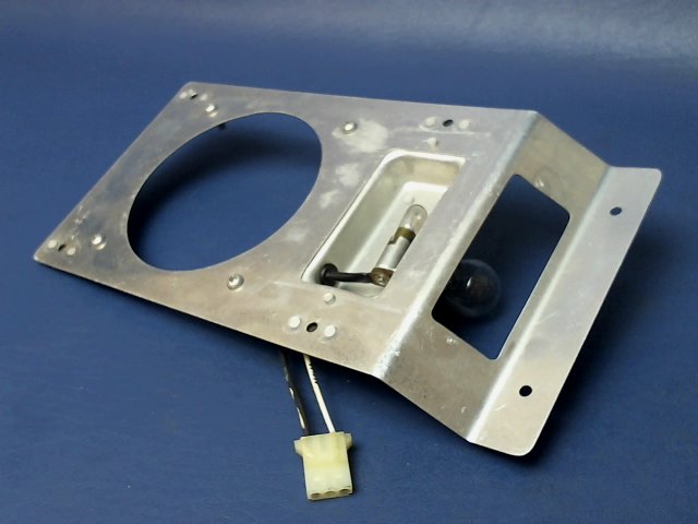 0470112-1 Cessna - SUPPORT ASSEMBLY-OVERHEAD CONSOLE