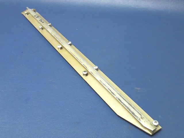 0410235-1 Cessna - SEAT RAIL- LH OUTBOARD