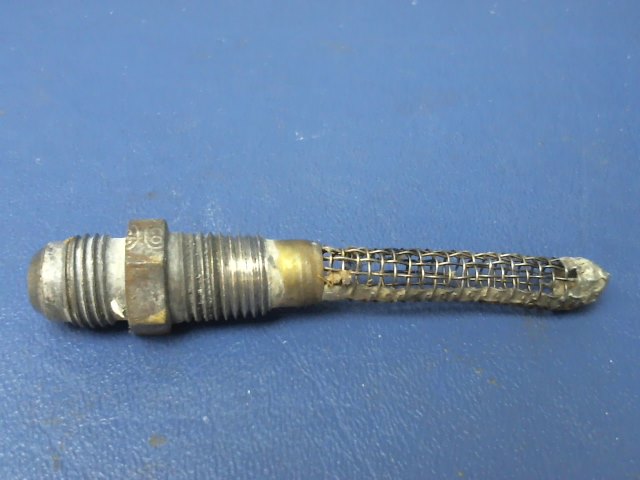 0422130 Cessna - STRAINER -FUEL TANK (FINGER)