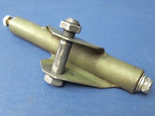 0760619-1 Cessna - HINGE - FLAP MOTOR