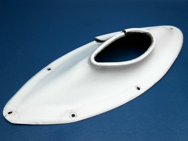 0441217-215 Cessna - FAIRING MAIN GEAR LH (HOLE CRACKED- SEE PHOTOS)(Plastic)