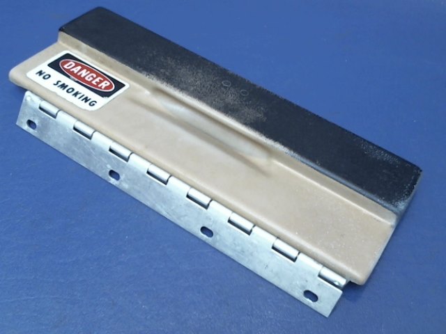 0413442-1 Cessna - DOOR ASSEMBLY GLOVE BOX