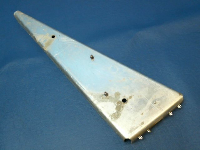 65265-01 Piper - RIB - Aileron right inboard left outboard