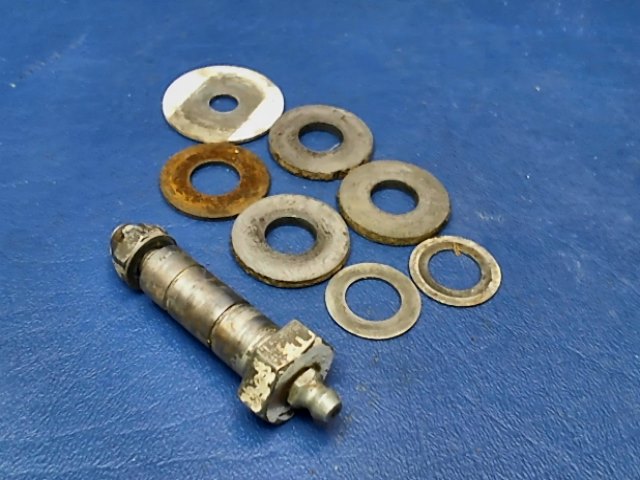 79543-02 Piper - BOLT - Main gear torque link