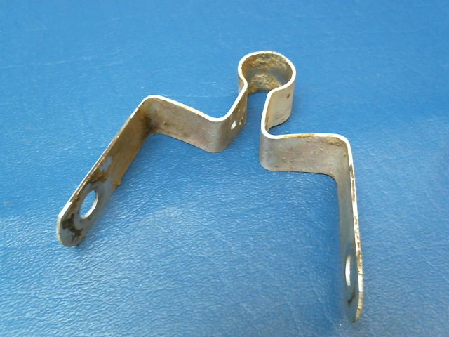 63332-03 Piper - CLIP- HOSE upper or lower