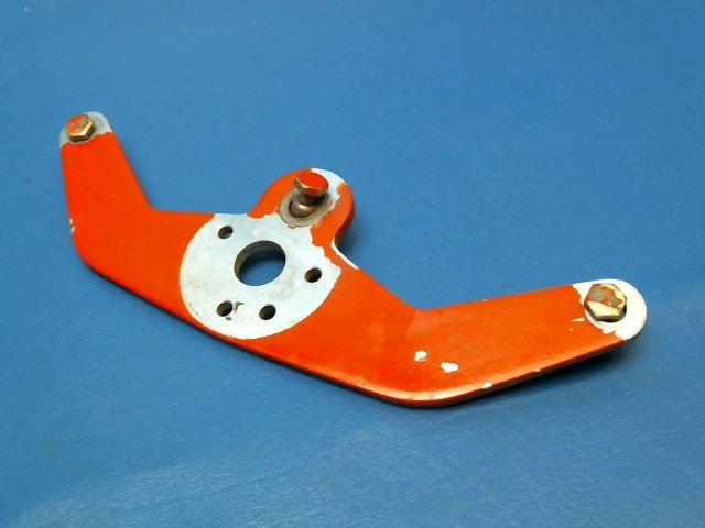 0432166-5 Cessna - BELLCRANK - ELEVATOR
