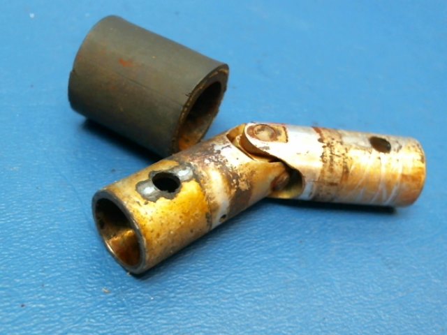 0411257 Cessna - JOINT UNIVERSAL