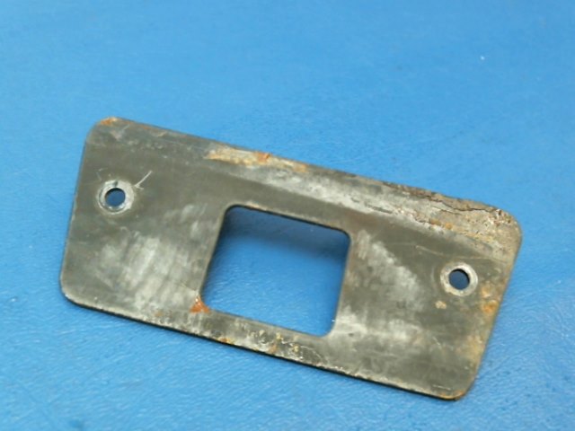 77514-20 Piper - SUPPORT - Door latch