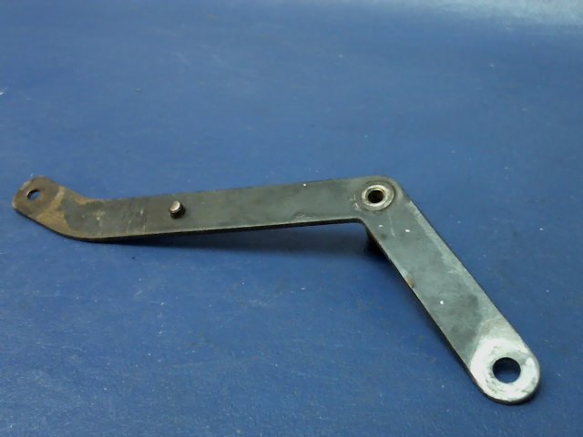 0713315-6 Cessna - LEVER ASSEMBLY-COWL FLAP