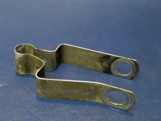 63332-05 Piper - CLIP- Hose