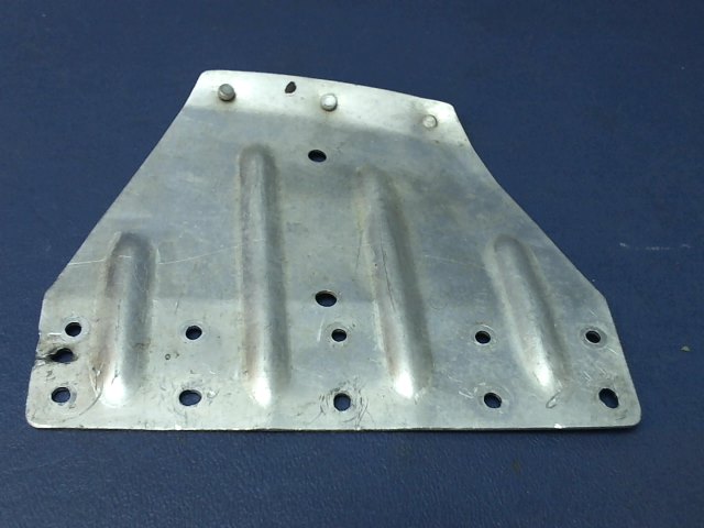 0752609-13 Cessna - BRACKET-HINGE LH