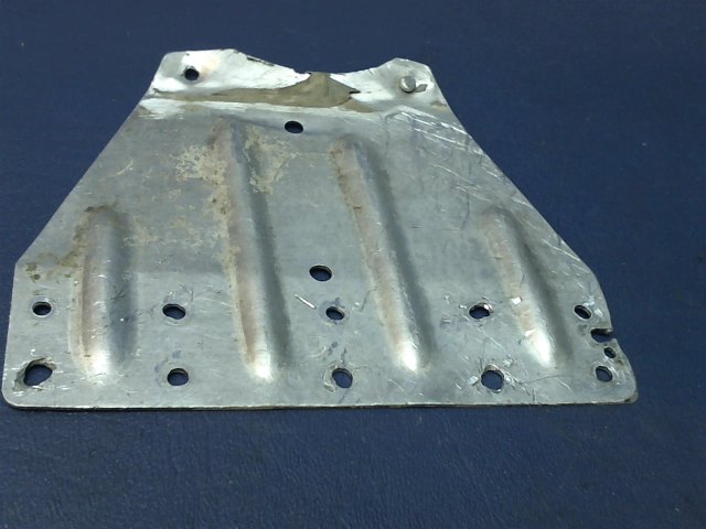 0752609-14 Cessna - BRACKET-HINGE RH