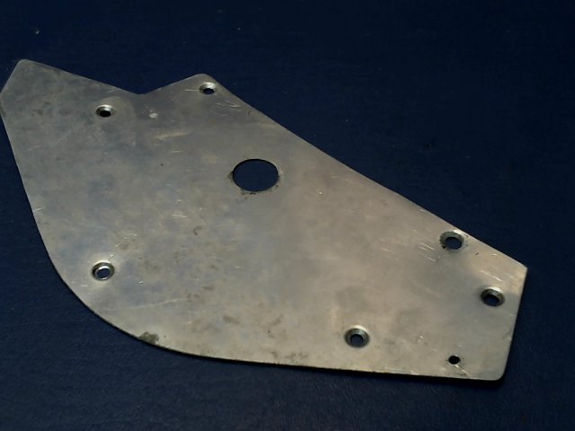 0861127-2 Cessna - PLATE-SIDE UPR RH
