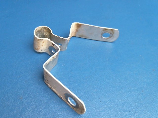 63332-03 Piper - CLIP- HOSE upper or lower