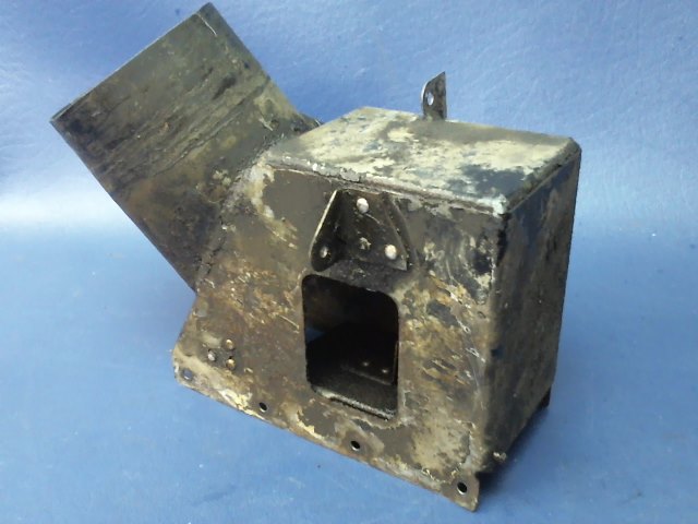 35307-11 Piper - BOX ASSEMBLY - Cabin heat distributor