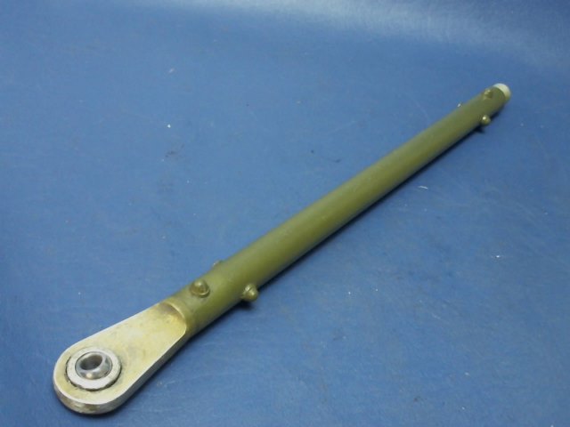0840125-4 Cessna - TUBE ASSY-GEAR DRIVE