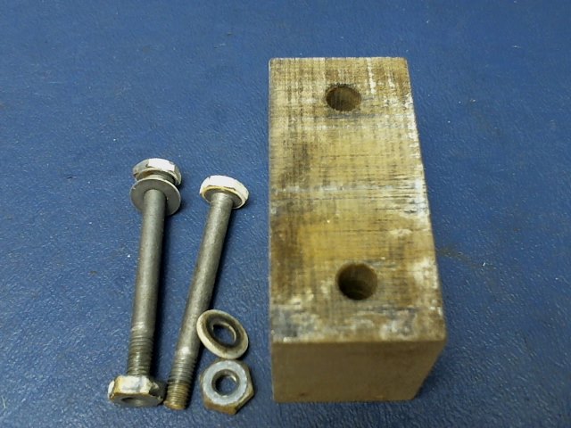 95775-00 Piper - BLOCK - Bearing nose gear door actuation
