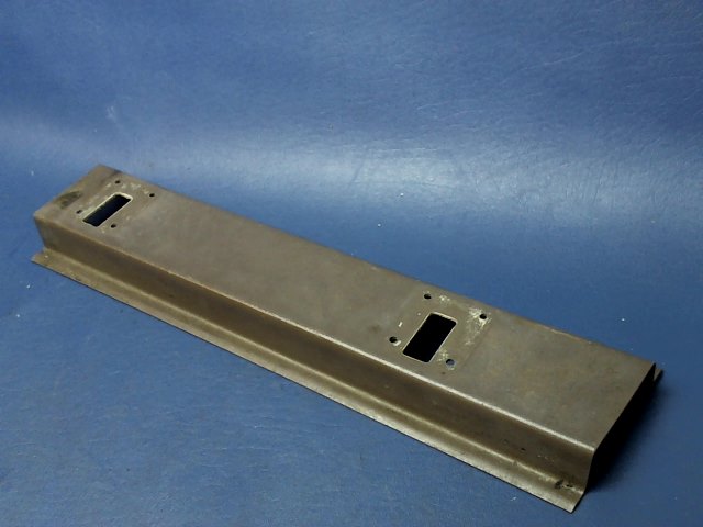 79681-03 Piper - CHANNEL seat trim right forward