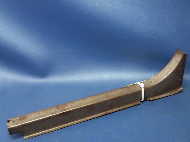 63131-00 Piper - COVER ASSEMBLY - Trim brown cracked see photos