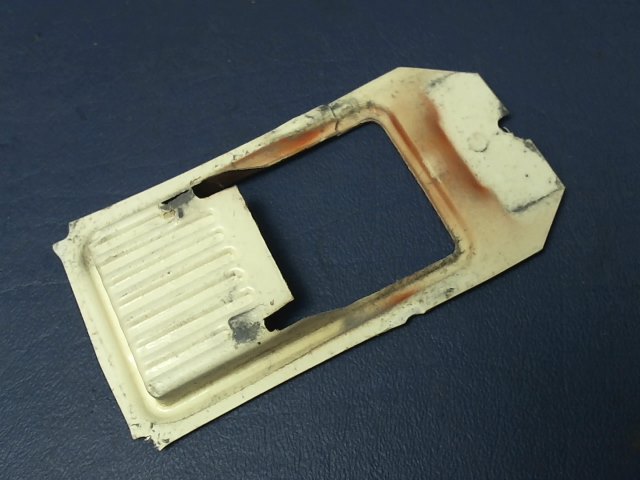 0413450-1-294 Cessna - COVER-DOOR LATCH HOUSING (Cracked - See description)