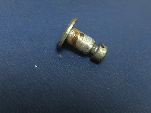 0450258 Cessna - CLAMP - PARKING BRAKE